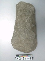 藏品(淺腰舌刃打製石斧)的圖片